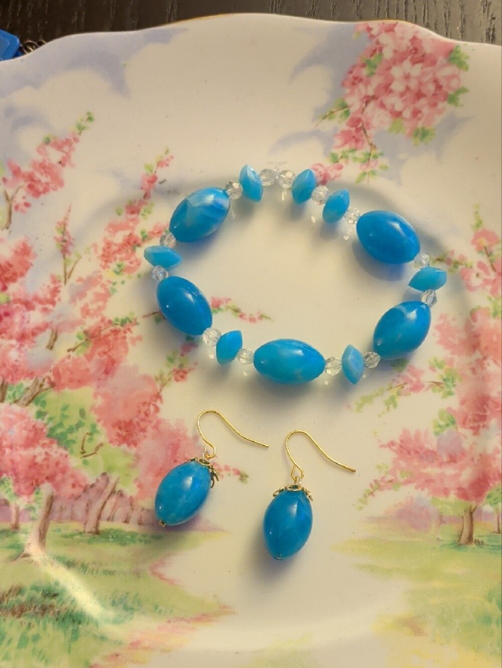Ocean Blue Beaded Stretching Bracelet and Drop Earrings Set